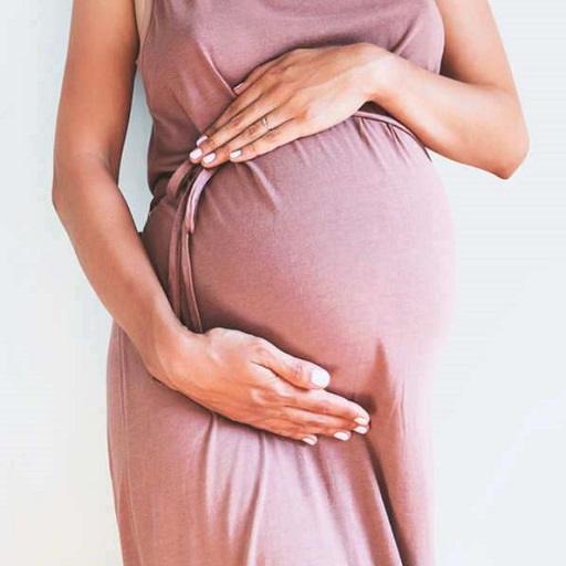 رفع عوارض بارداری بوسیله نوشیدن آب قلیایی