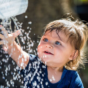 مصرف آب تصفیه برای کودکان